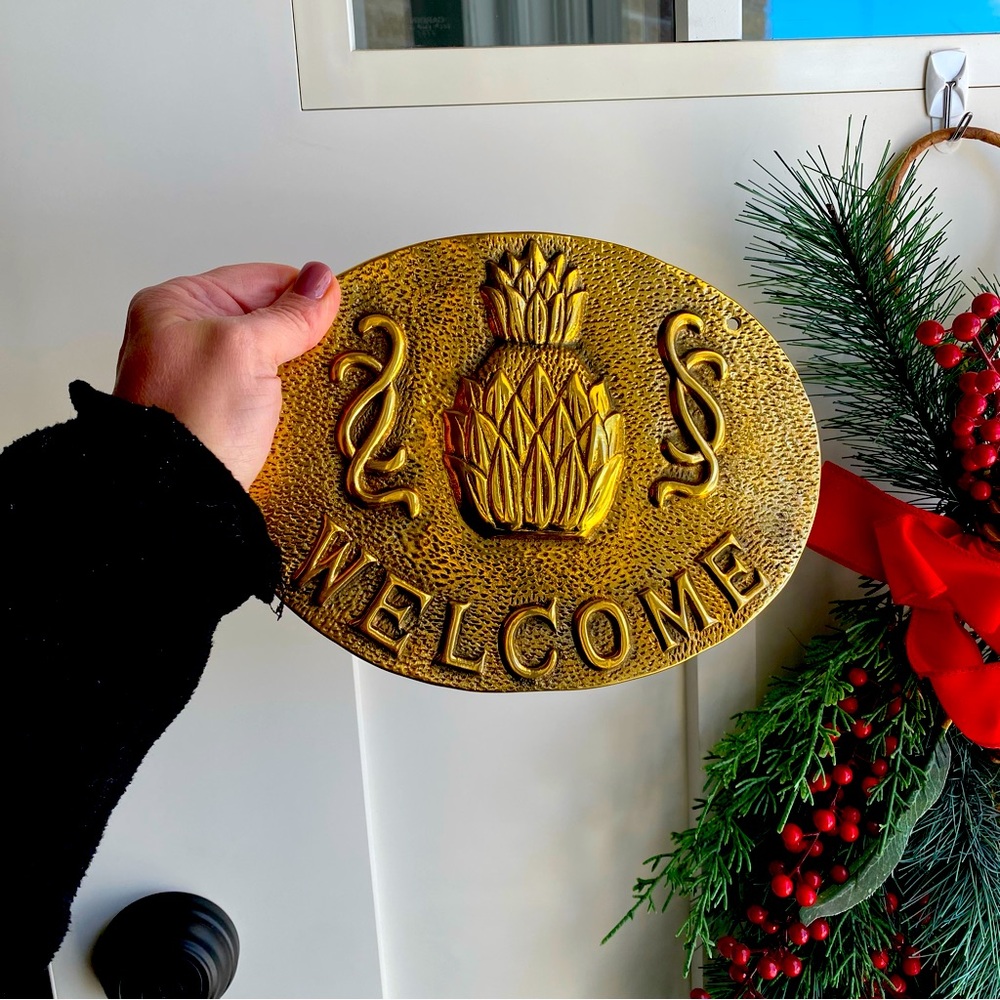 Vintage Solid Brass Embossed Pineapple Welcome Sign Approx 9" X 6